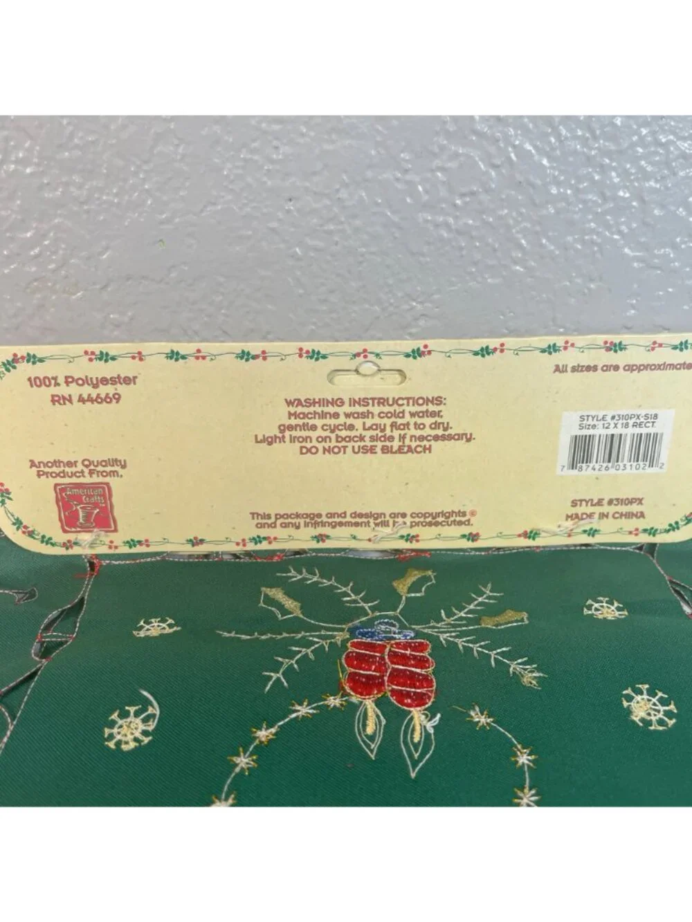 American Crafts Classic Doily Collection Green Candle Wreath Pattern Set of 2
